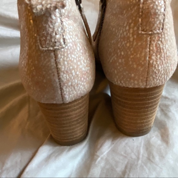 Cooperative ankle boots block heel sz 8 from anthropologie good condition - Picture 4 of 8